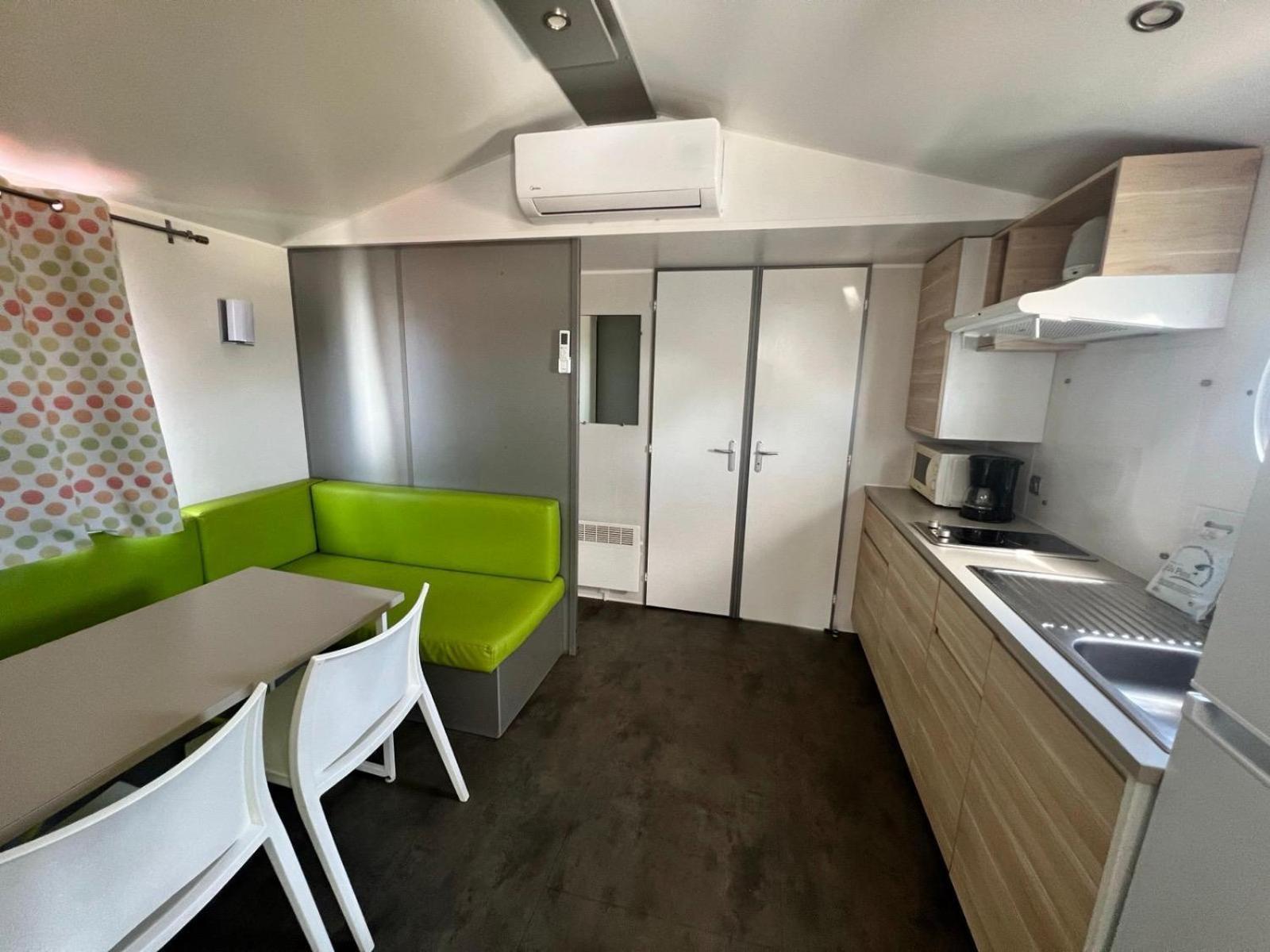 Camping Resort Els Pins Malgrat de Mar Exterior foto